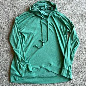 Women’s cowl neck long sleeve top